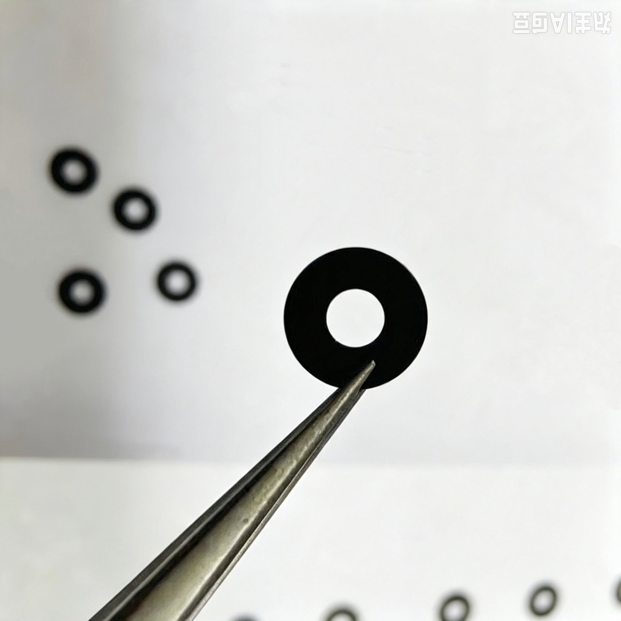 Ø15微米光學針孔，直徑8毫米不銹鋼板